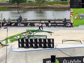 Skateboarding - Pamela Rosa is such a badass