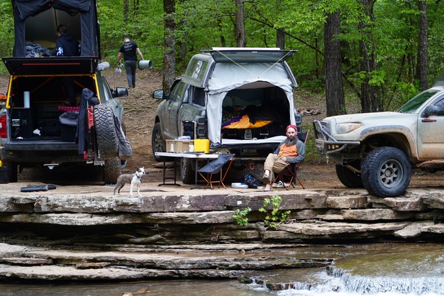 Steve goes to take care of business while Jordan chills