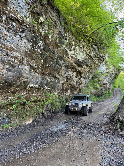 Driving along the bluffs to carwash falls