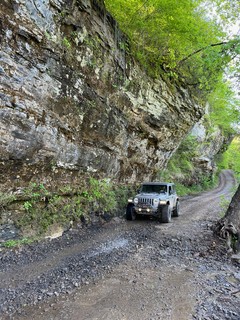 Driving along the bluffs to carwash falls