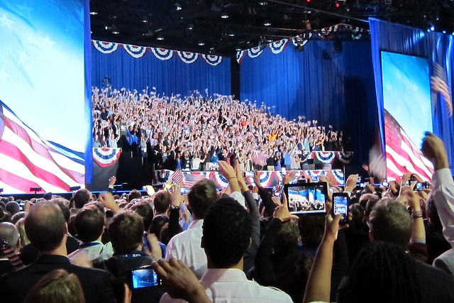 The crowd behind the president
