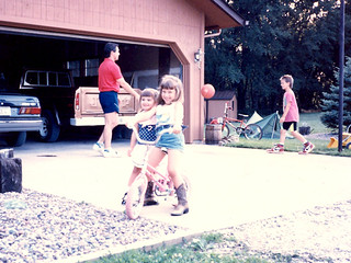 Ayla Rexroth - Those are like size 13 air jordans on my feet