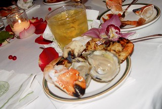 Drinks - Hors d'oeuvres (oysters, crab, shrimp)