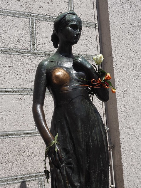 I wonder if anyone's ever rubbed that boob