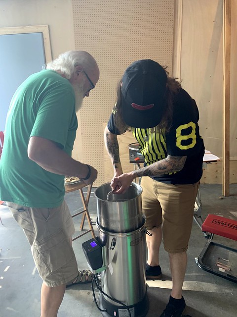 Raising the sparge basket