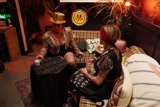 Kari sits down for her first tarot reading