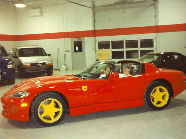 Orange/Yellow Dodge Viper RT/10