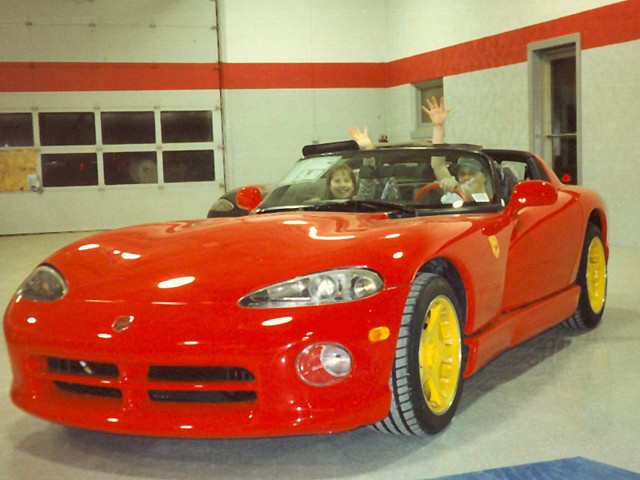 Orange/Yellow Dodge Viper RT/10