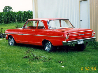 Broken Nova - Look at the rear passenger leaf spring