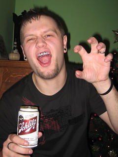 frame - Schlitz Lion Grill Face, wtf