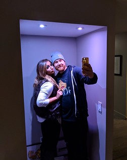 2737 - The selfie booth