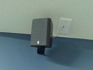 House - Rear speaker mount