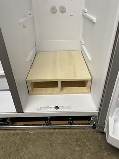 Test fittin the keg platform/shelf