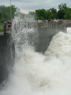 Flood - Crazy Water at Saylorville Spillway