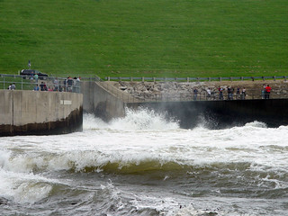 Flood - Crazy Water at Saylorville Spillway
