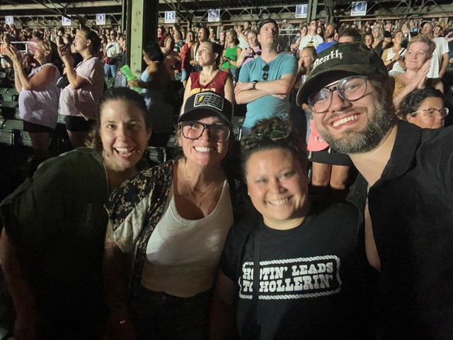 Hangin with these ladies