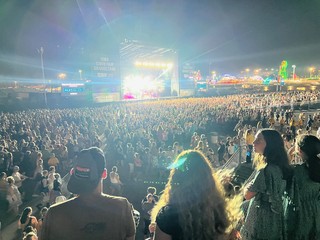 The Chicks had quite a crowd