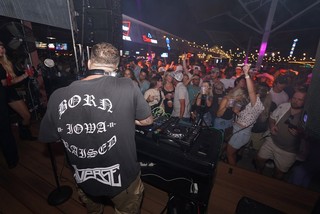 Dustin Iverson - Bud Tent Partyin