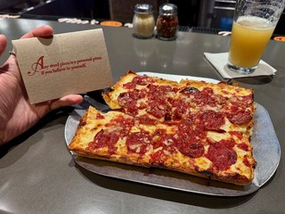 pizza - Kari tucked a card into my bag. It went well with my dinner.