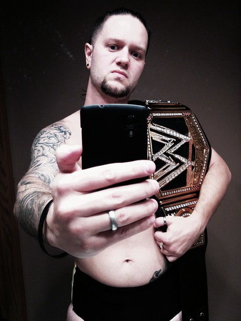 WORLD CHAMPION BROOX