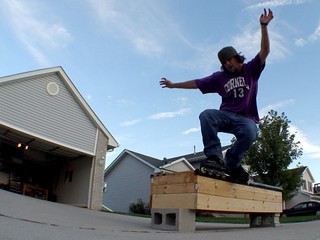 Mizuo on cinder blocks