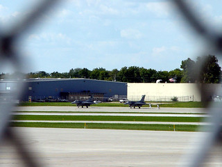 Airplane - Ahhh, F-16s.  Home Sweet Home