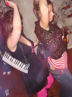 Girls dancing at Liar's Club