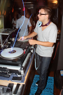 Dustin Iverson - Dj Diverse - standin on crates