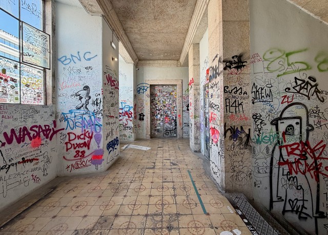 Hallway at LX Factory