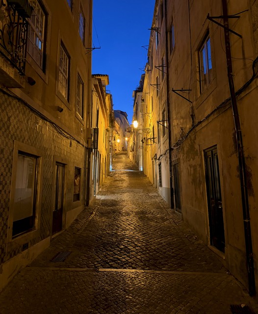Lisbon alleys
