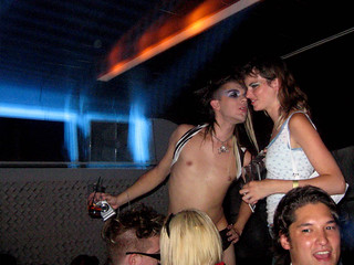 Lollapalooza - Some dude dancing @ Sonotheque