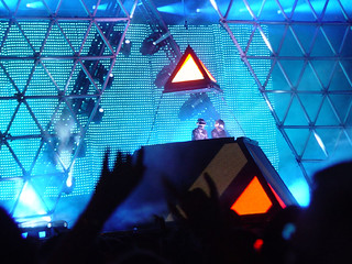 Lollapalooza - Then motion happened on the stage panels