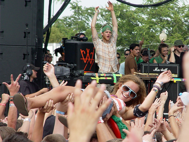 Dan Deacon Crowd Surfer
