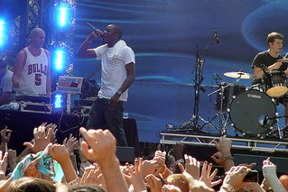 Lollapalooza - DJ Benzi and Chiddy Bang