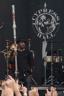 Lollapalooza - Cypress Hill's crazy bong