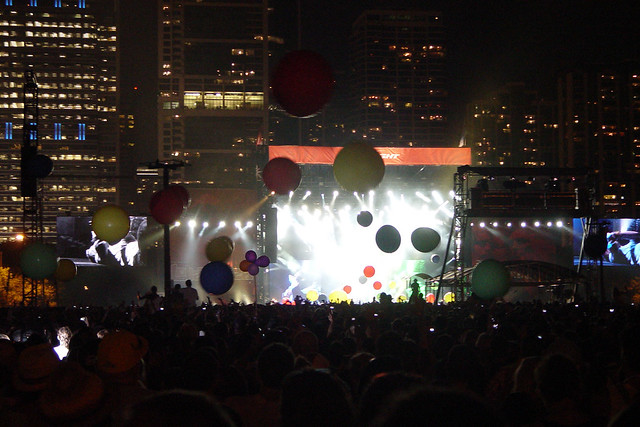 Here are a bunch of bouncy balls to make you think my emo music is fun!