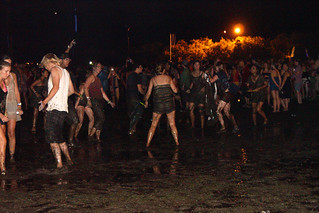 Lollapalooza - Deadmau5 Mud Dancing