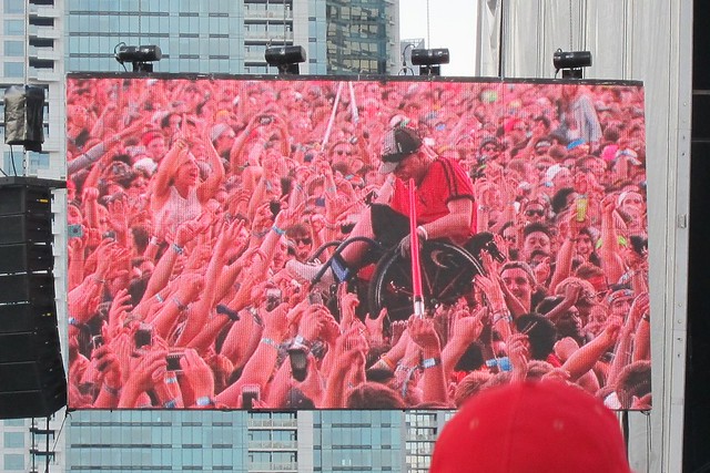 Wheelchair crowdsurfing at Kendrick Lamar