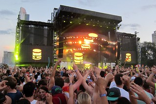 Lollapalooza - Dada Life Burgers