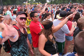 Lollapalooza - Iowa peeps at Dog Blood