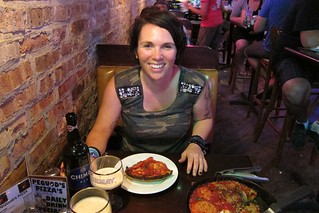 pizza - Pizza n beer time at Pequod's