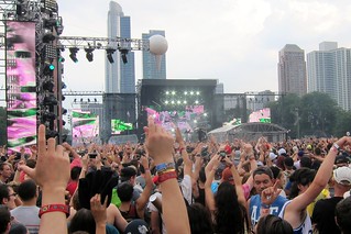 Lollapalooza - Partying with Floss