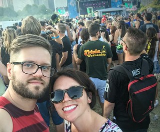 Lollapalooza - Watching shows with this girl