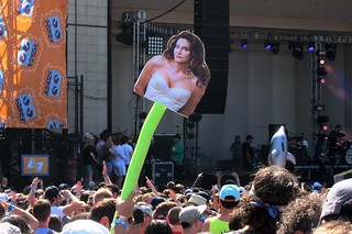 Lollapalooza - "yea, we're at the palladia stage... yea, right behind caitlyn jenner"