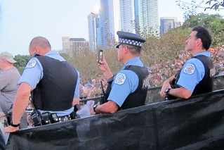 Lollapalooza - Fightin crime at Paul McCartney