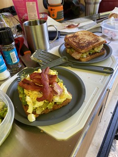 Cooking - Kari made a ridiculously good brekkie