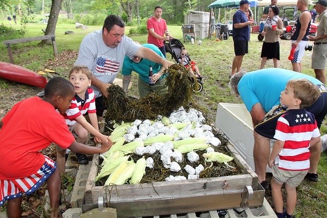 Seaweed, lobster, seaweed, lobster, seaweed, veggies, seaweed