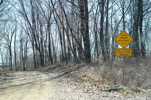 Caution. Minimum Maintenance Road