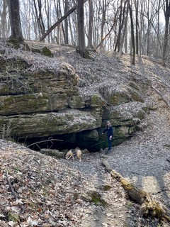 Hiking - Hey, there's a cave down here