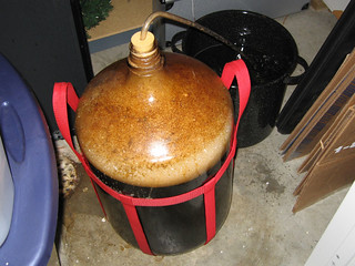 Homebrew - My homemade airlock to prevent explosions